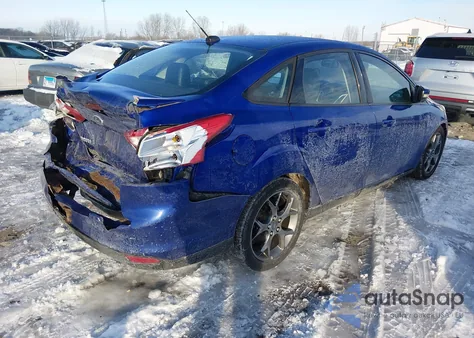 2014 Ford Focus Se z USA, uszkodzony, nr VIN 1FADP3F27EL296881